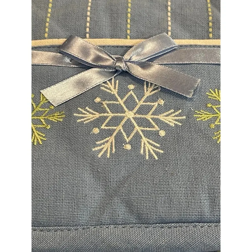 Woodbridge Designs Blue Winter Holiday Snowflake Kitchen Towel Potholder Set NEW